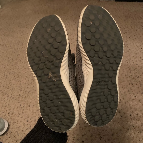 Adidas Alpha bounce shoes - Picture 3 of 3